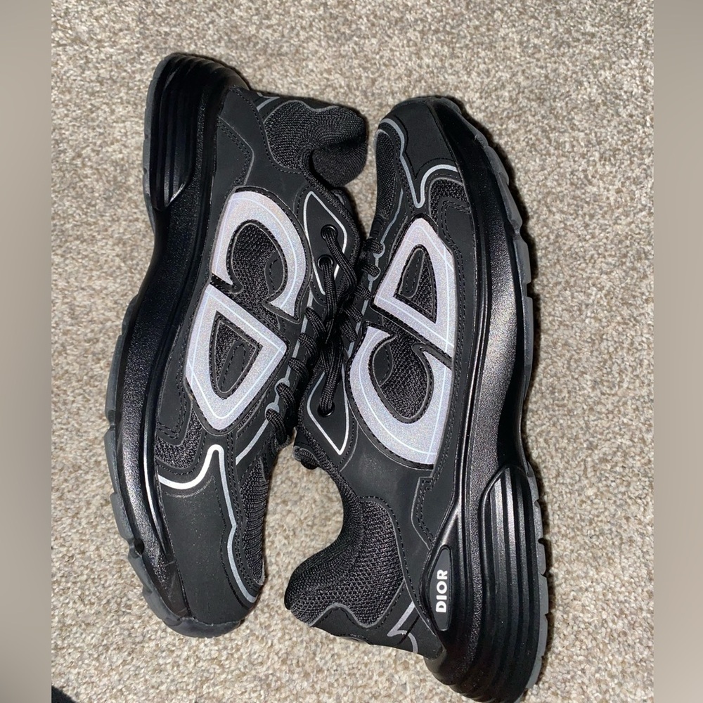 Dior B30 Size 8